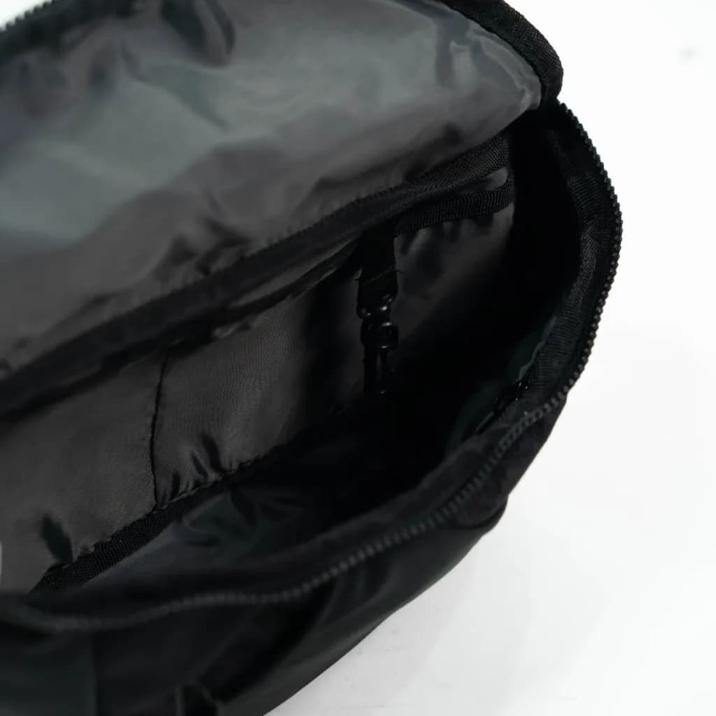 Markicabs - Veluch Waist bag - Black tampak 6