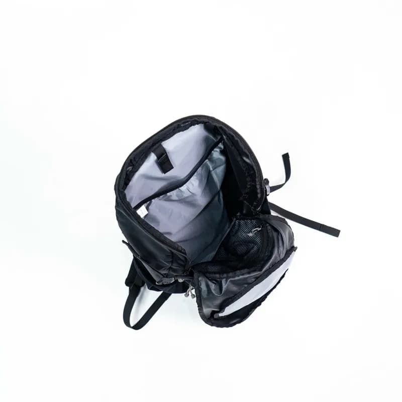 Markicabs - Lotse Backpack 27L - Daypack Black tampak 8