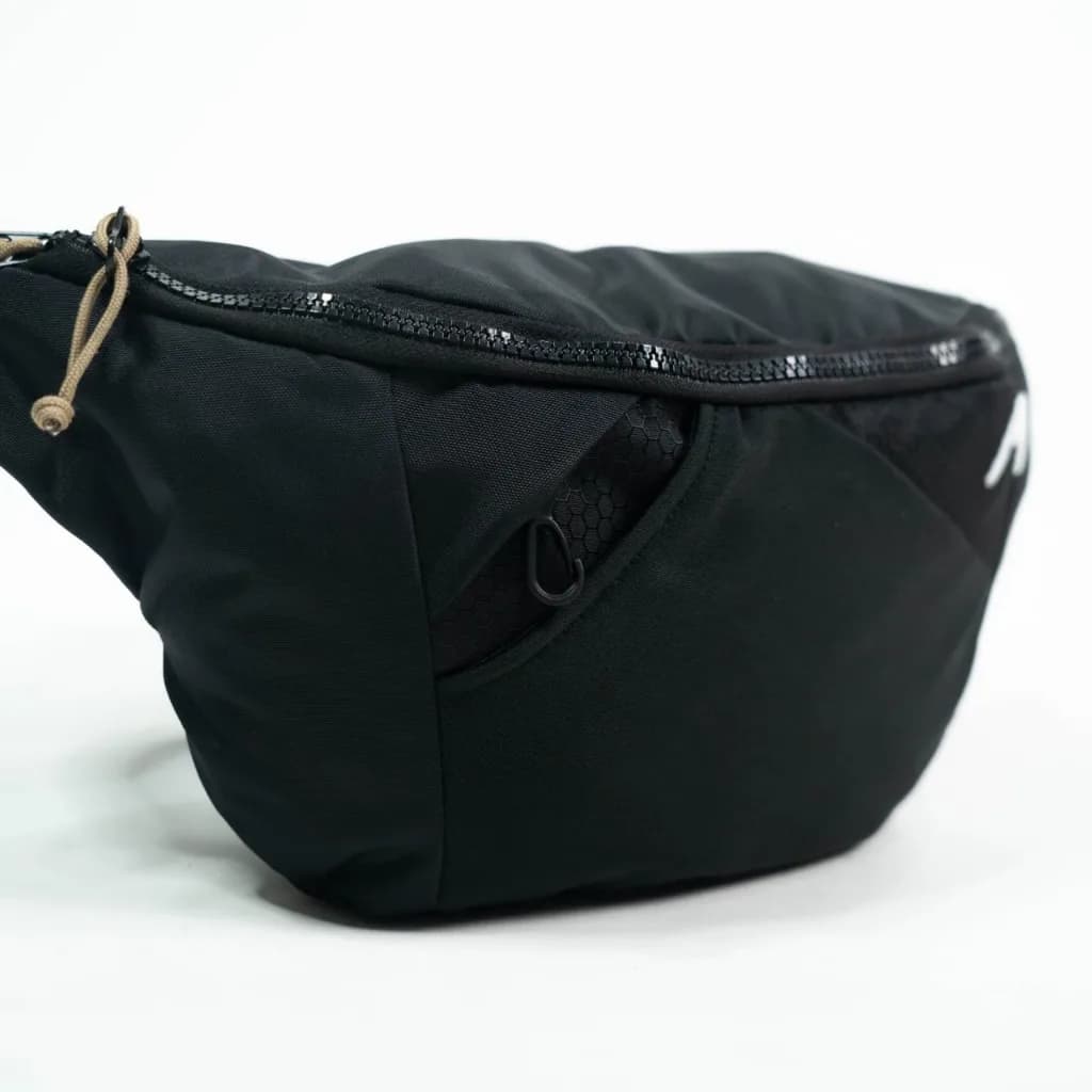 Markicabs - Veluch Waist bag - Black tampak 3