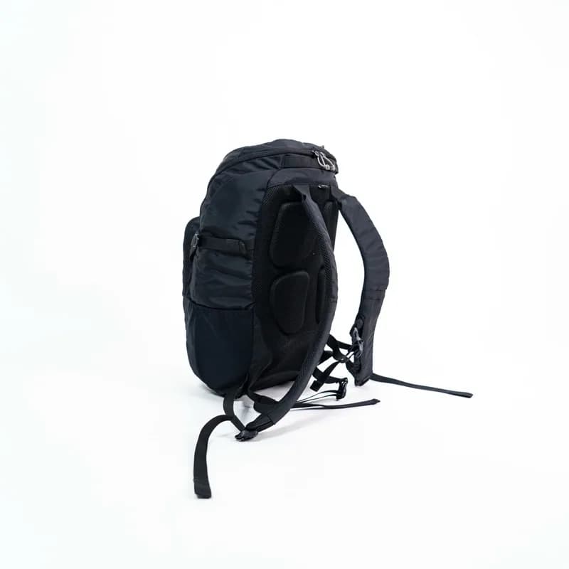 Markicabs - Lotse Backpack 27L - Daypack Black tampak 2